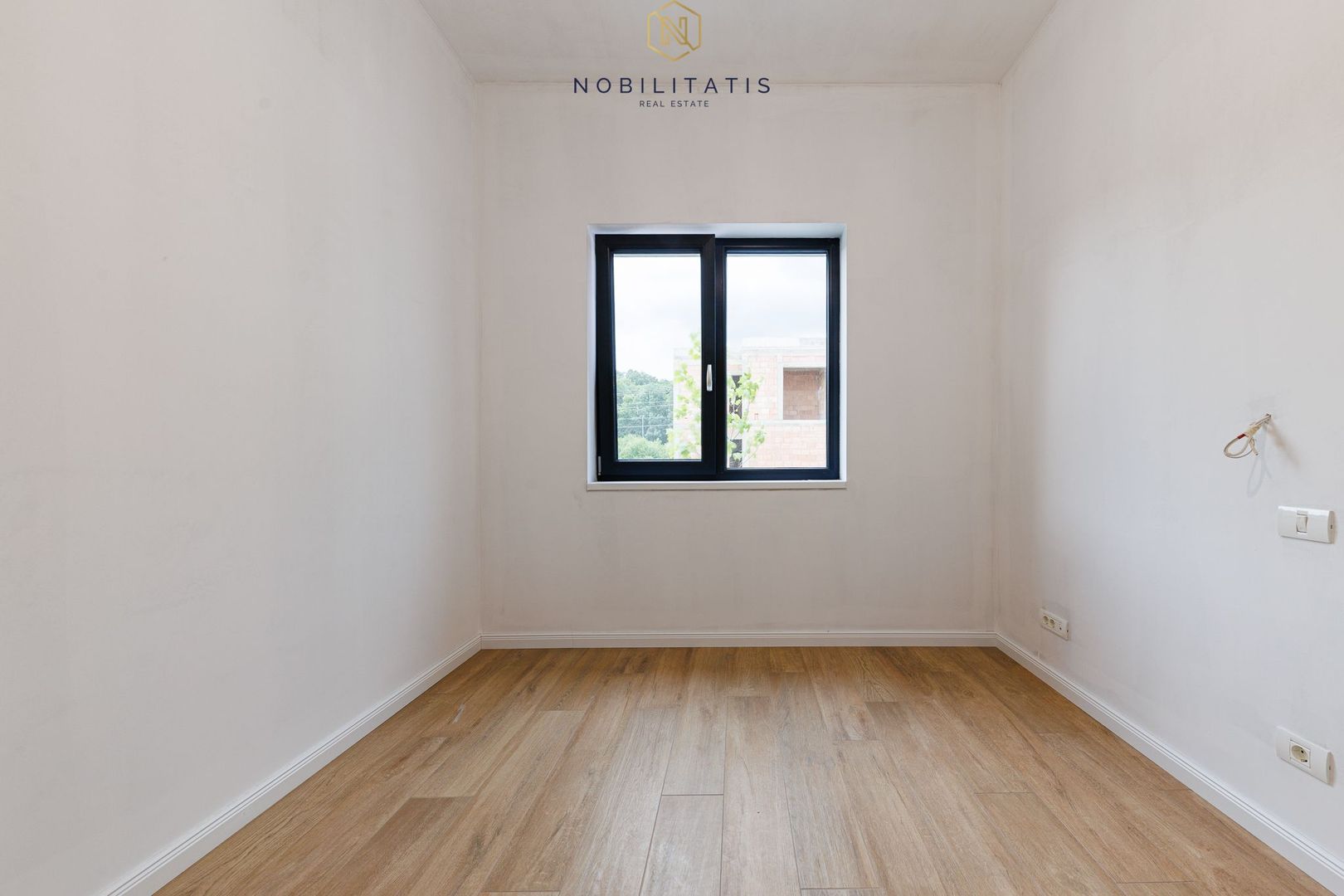 Duplex de vanzare la liziera padurii - 130 mp, 4 bai & 4 dormitoare - Poză 26