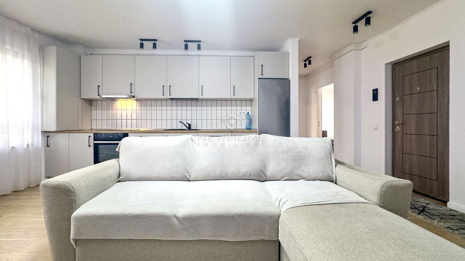 Apartament cu 3 camere de vânzare, zona Bulgaria - Poză 2
