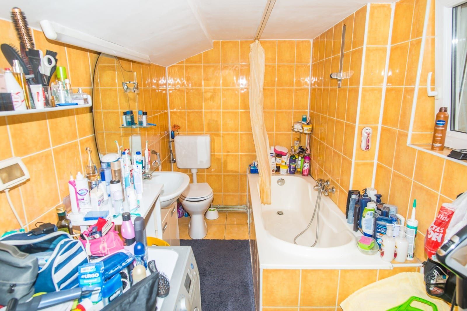 15 Noiembrie, apartament la mansardă - Poză 4