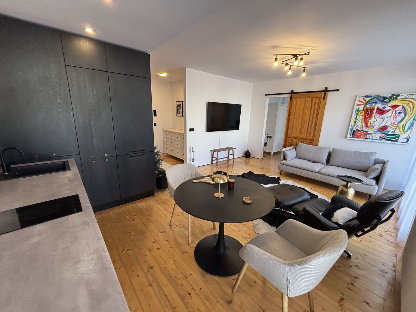 Apartament 2 camere in imobil nou zona Soarelui - Poză 1