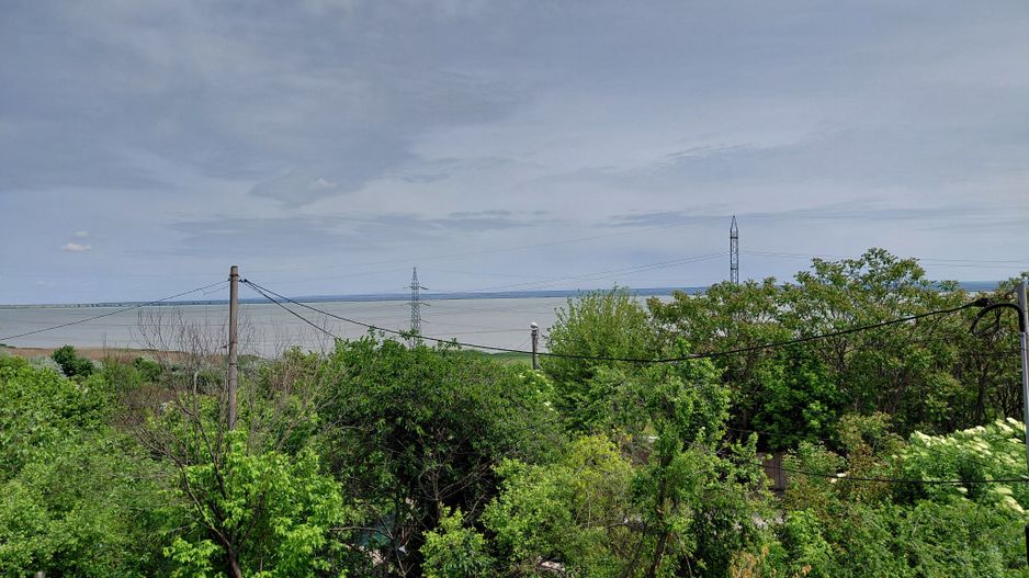 Casa P+1 zona Traian cu vedere la Brates - Poză 3