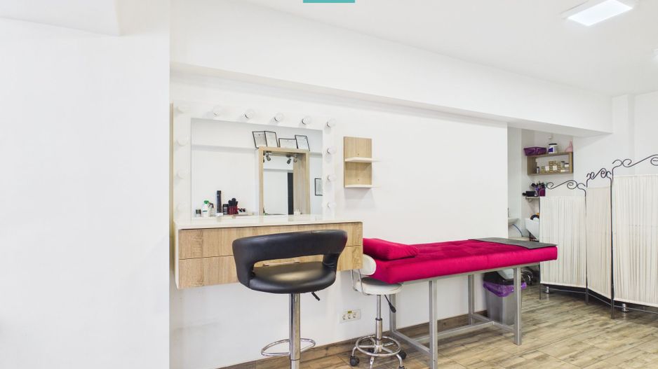 Spațiu Make-Up în salon - Poză 6