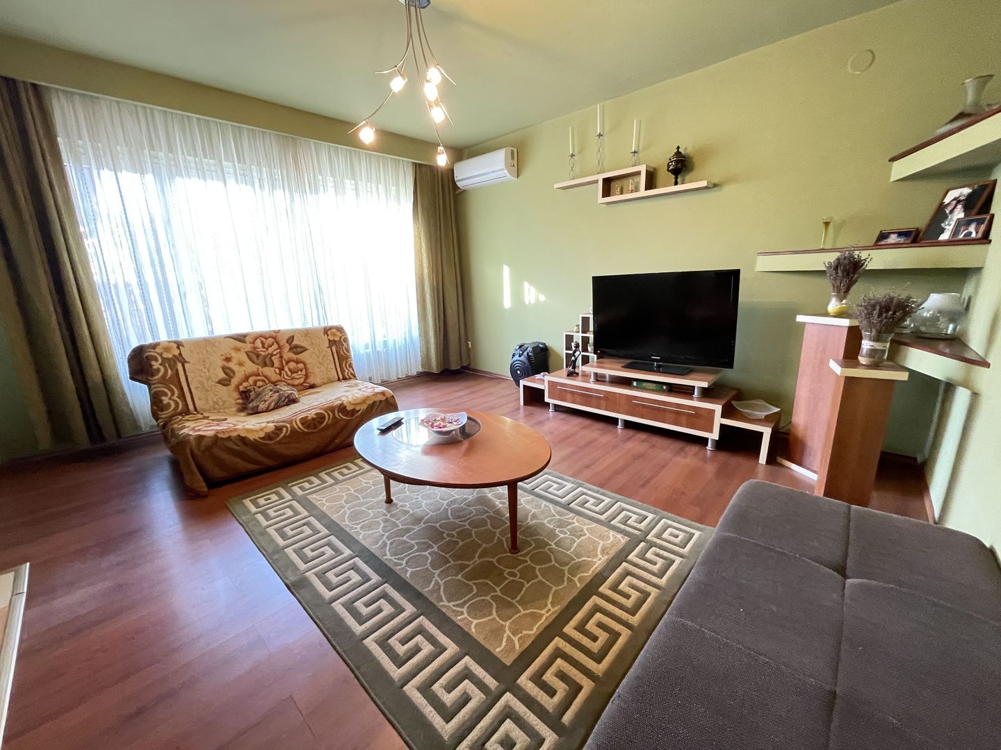 CASA  INDIVIDUALA DE VANZARE IN MEHALA - Poză 1