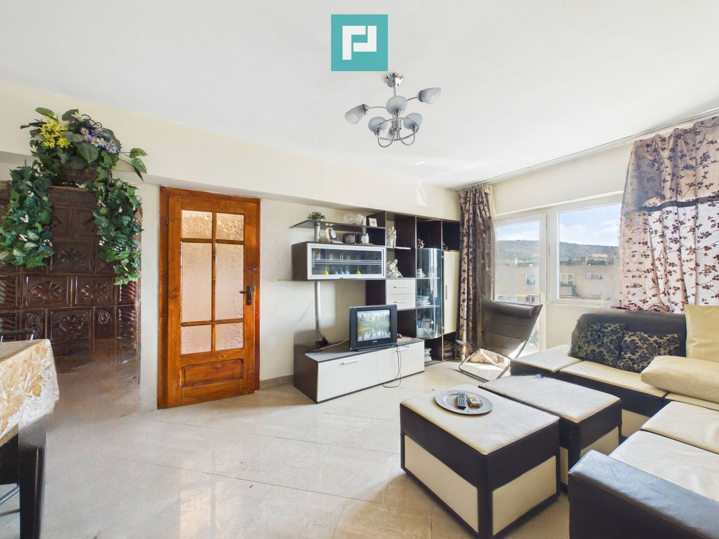 Apartament cu 3 camere, în orașul Sebiș, Arad - Poză 12