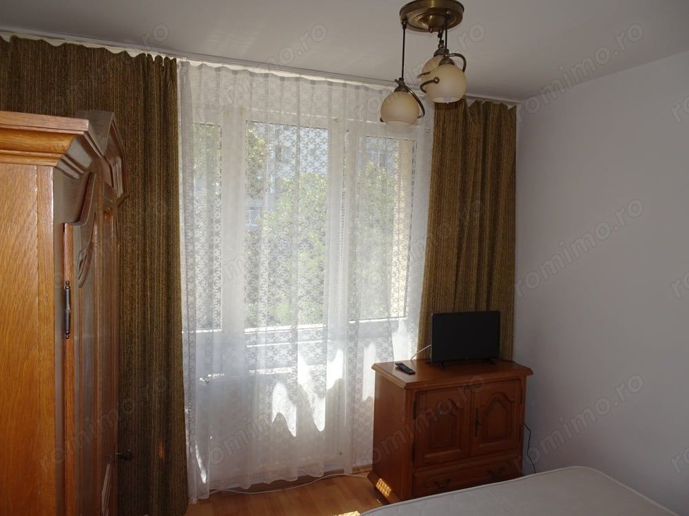 Apartament 3 camere, 1 Decembrie 1918, etaj 3, decomandat, mobilat complet - Poză 9