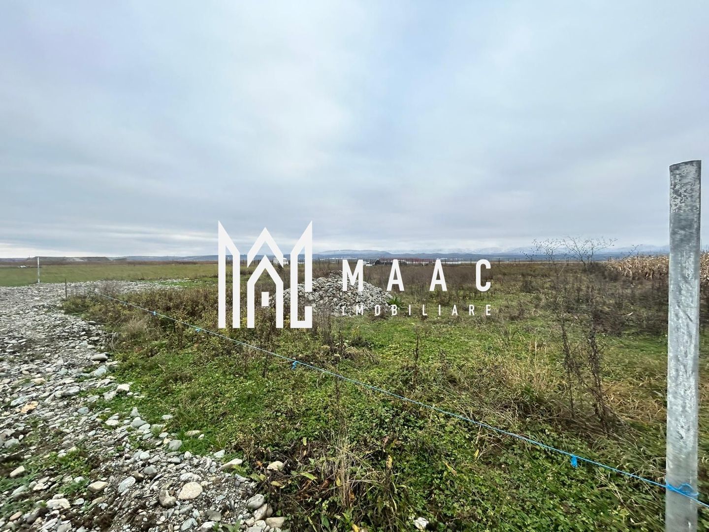 Teren intravilan | 860 mp | Deschidere 16 m | Priveliște montană | Bradu - Poză 8