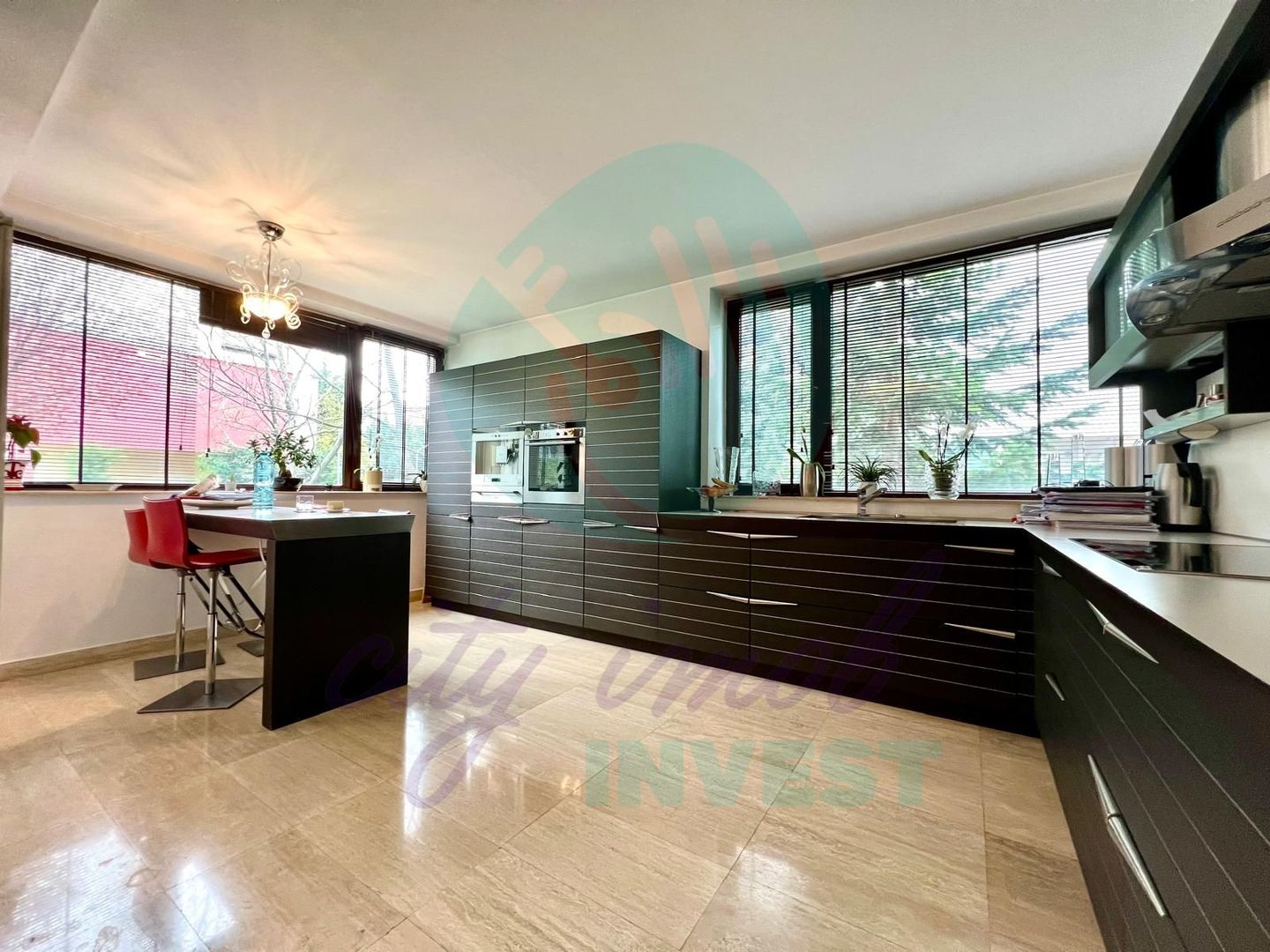 Vila individuala 12 camere Iancu Nicolae- Jolie Ville - Poză 5