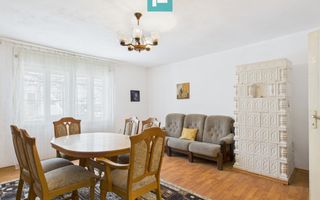 Casă cu etaj Căpâlnaş - Poză 11