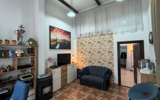 Spatiu comercial, ultracentral, Republicii, Oradea. 95 000 E. Com 0 - Poză 5