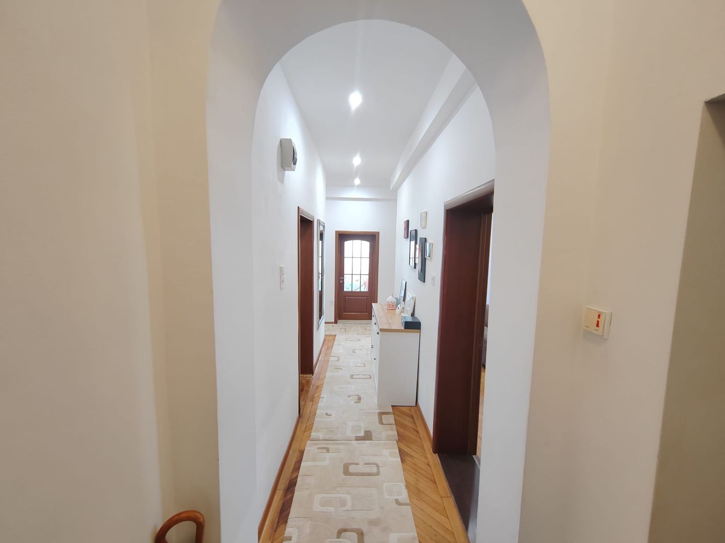 Parcul Carol,imobil versatil rezidential /birouri,parcare si curte - Poză 14