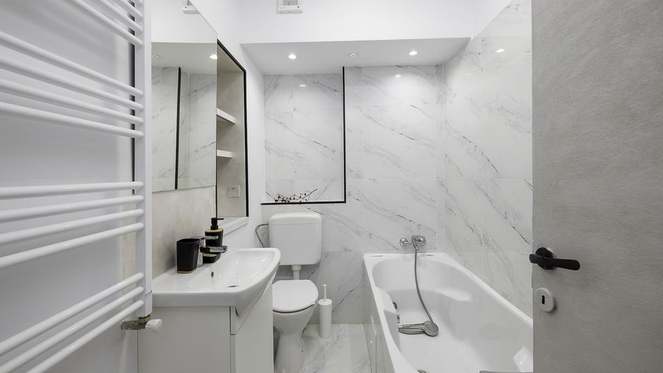 Închiriez apartament 2 camere la curte, Piața Muncii, centrală proprie - Poză 5