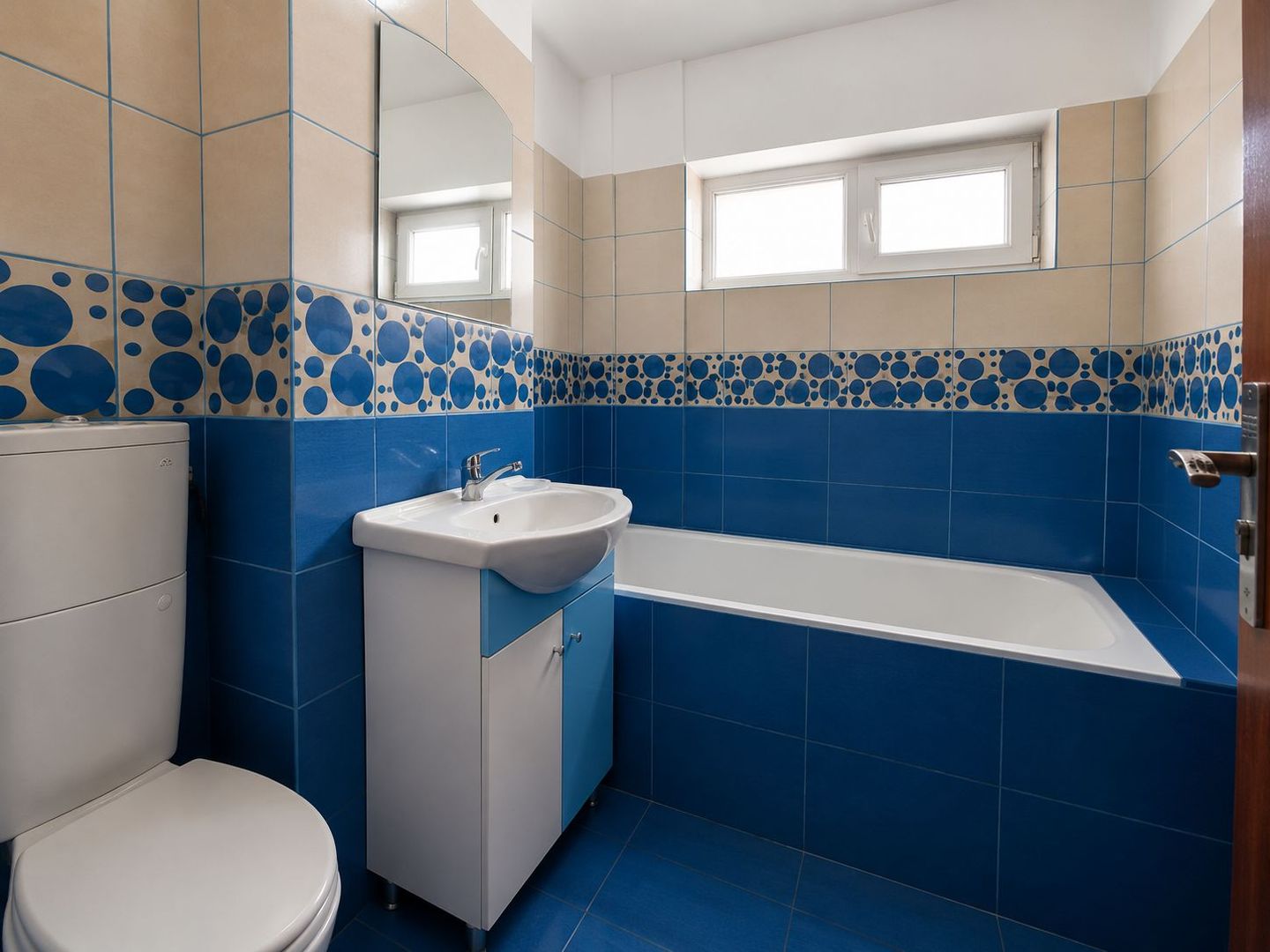 Apartament 3 camere, etaj 7, decomandat, zona TRAIAN - BCR; - Poză 4