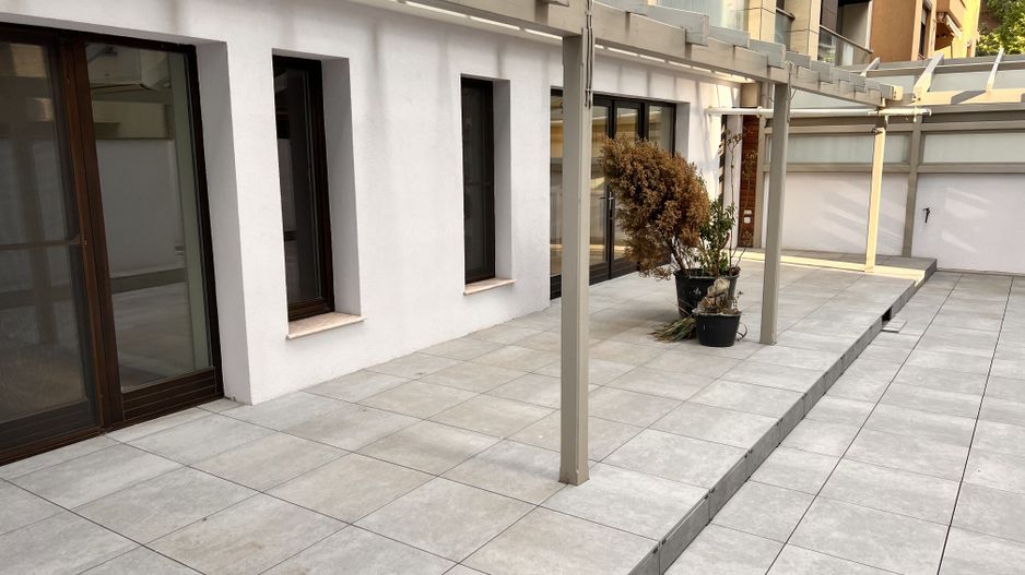 Apartament la parter,lux,spatios+terasa aflat in Aviatiei-Baneasa - Poză 18