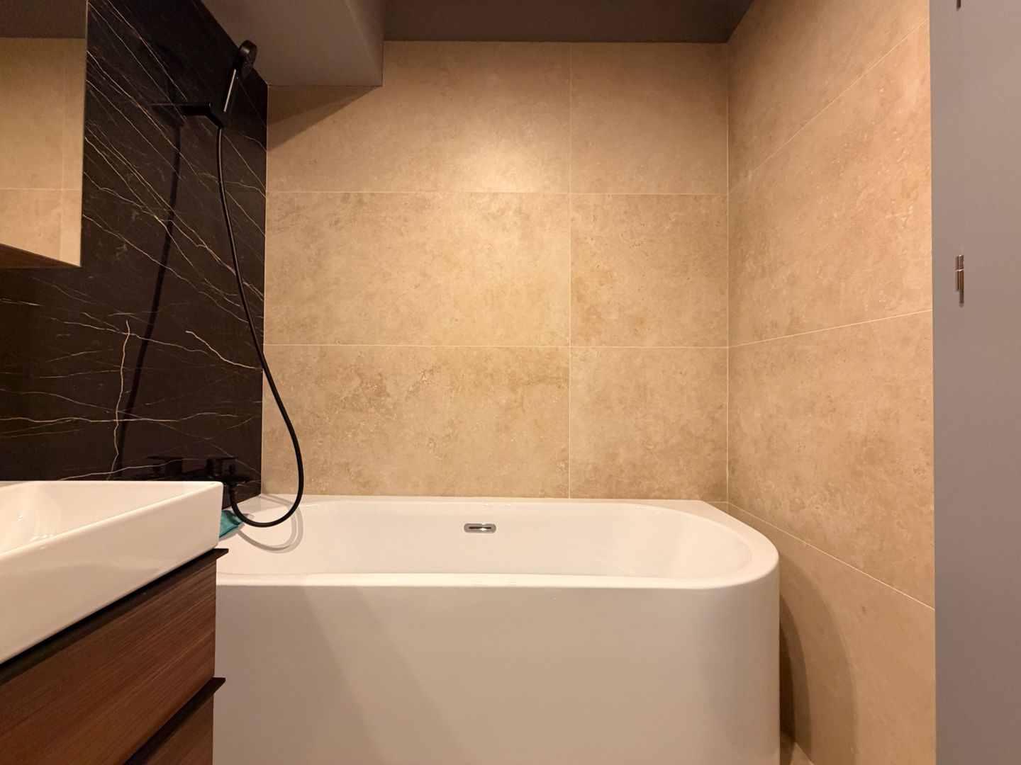APARTAMENT 3 CAMERE | MOBILAT + UTILAT | VEDERE LIBERA - Poză 12