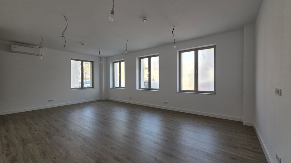 Apartament 4 camere de inchiriat nou în zona Armenească - Universitate - Poză 6