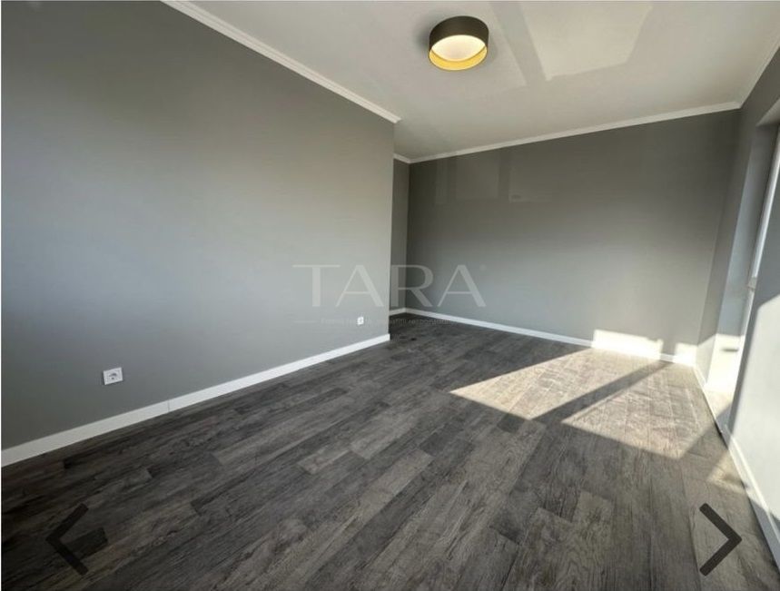 Apartament 2 Camere, Finisat, cu Parcare, Zona Terra - Poză 1