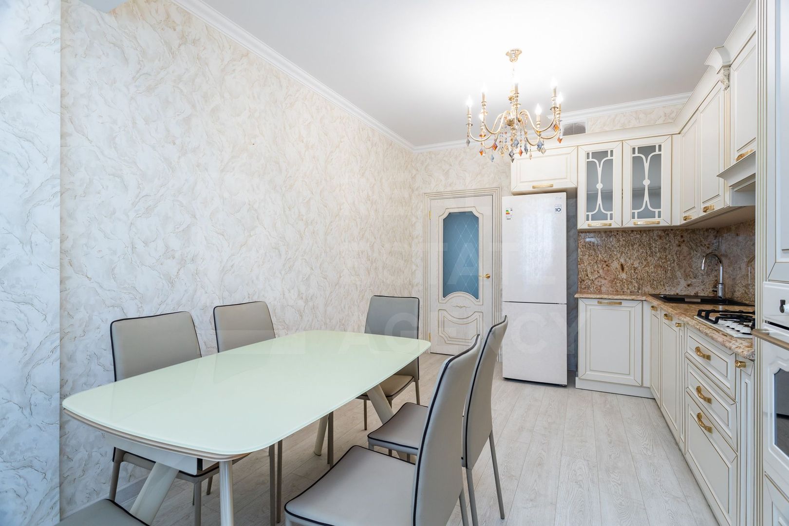 Chirie, apartament, 2 camere, str. Vasile Alecsandri, Centru - Poză 2