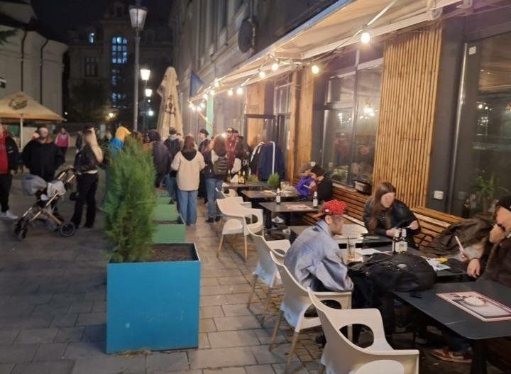 BRASADAS închiriază sp. comercial 135mp in centrul istoric. - Poză 3