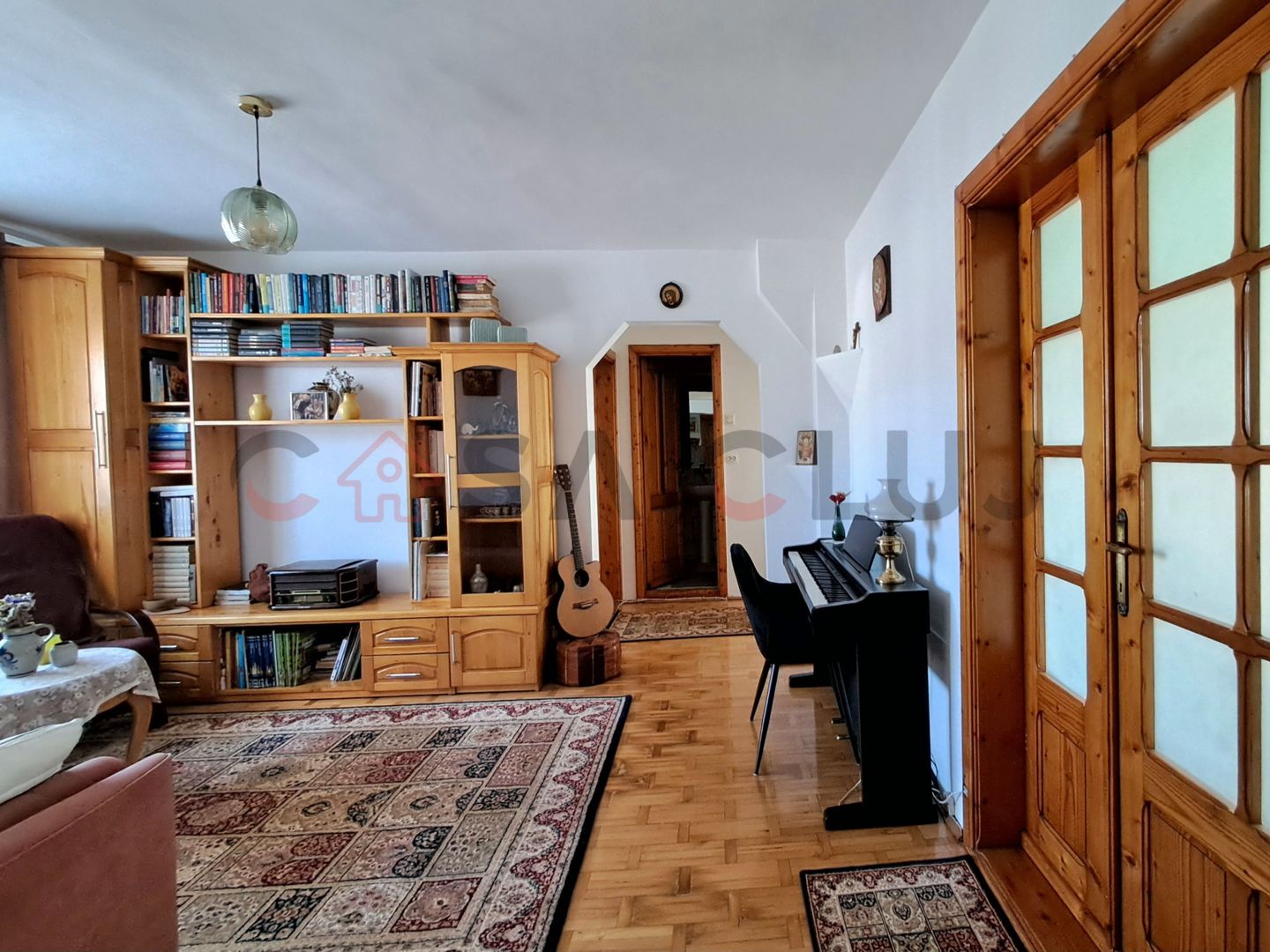 4 camere, 2 balcoane,2 Bai , parcare – zona Piața Flora!! - Poză 8