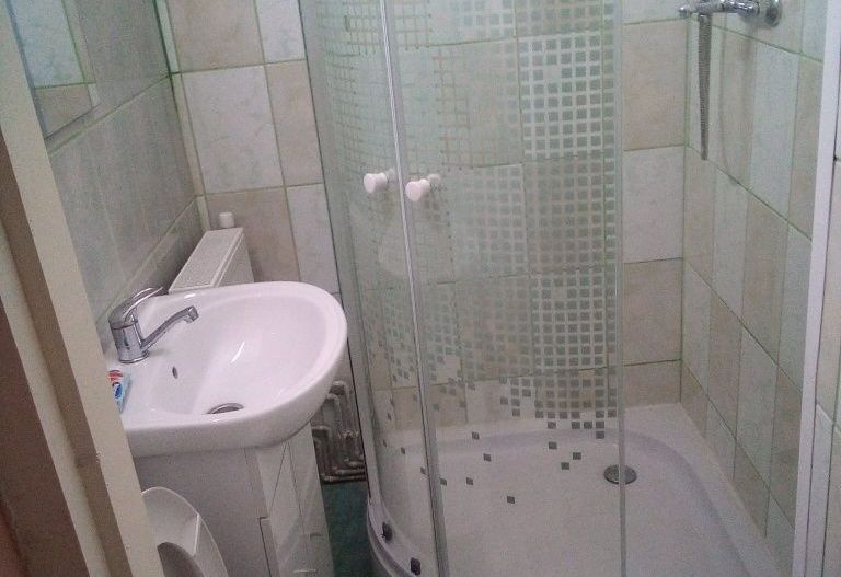 BRASADAS vinde garsoniera 21mp pe Ostrovului la etajul 4/4. - Poză 7