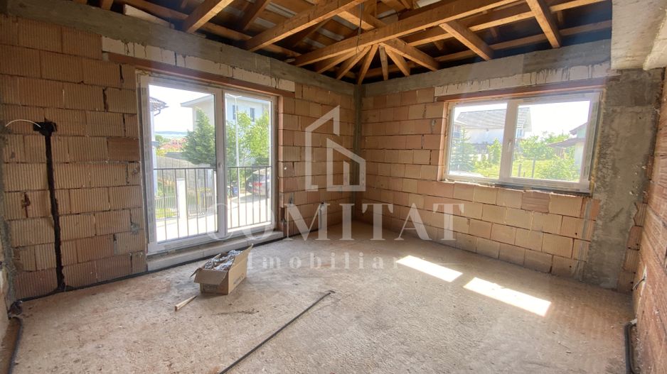 Casă individuală de vânzare | Dispunere pe 2 niveluri | Dezmir - Poză 1