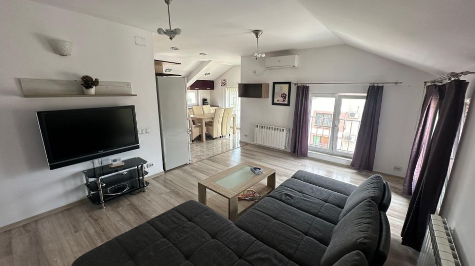 De vanzare! Apartament frumos și spatios in Zorilor - Poză 3