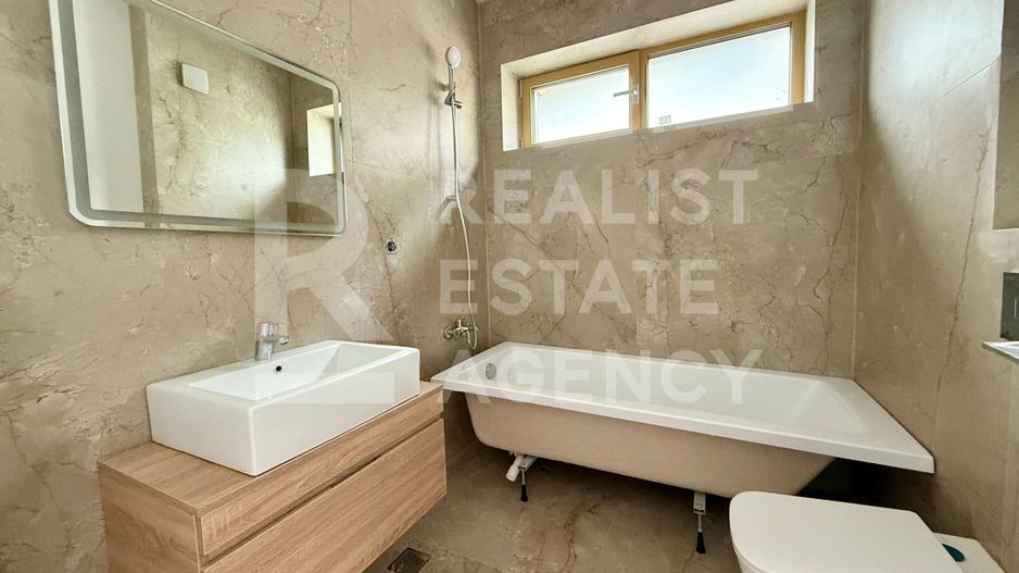 Vilă sustenabilă - panouri fotovoltaice, pompe de căldură, Pipera - Poză 15