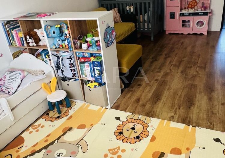 Vanzare apartament deosebit  in zona centrala a localitatii - Poză 3