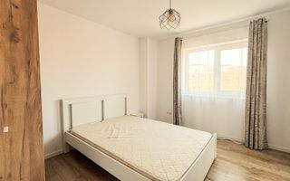 De Inchiriat Casa Individuala 4 camere, 140mp, teren 550mp, Campenesti - Poză 4