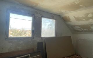 Casa in Predesti - Poză 8