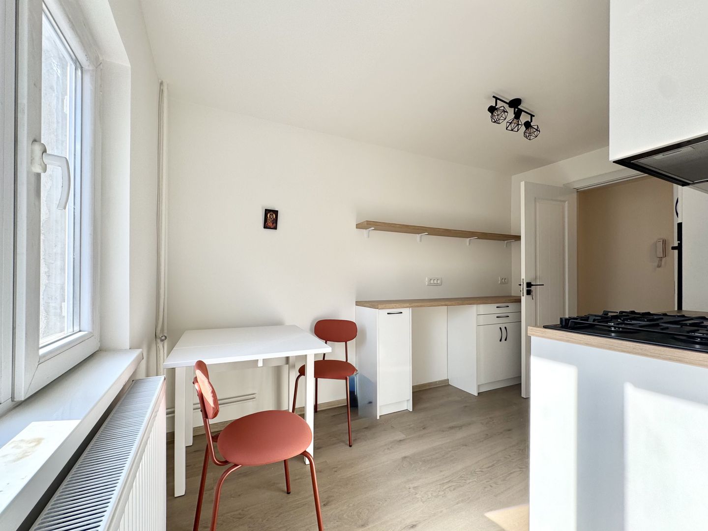 Apartament 2 camere Bucovina – decomandat, zonă excelentă - Poză 23