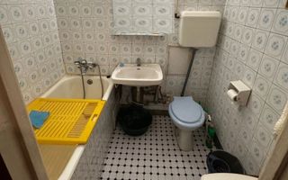 Apartament 3 camere, Bld. Brancoveanu. Decomandat. - Poză 8