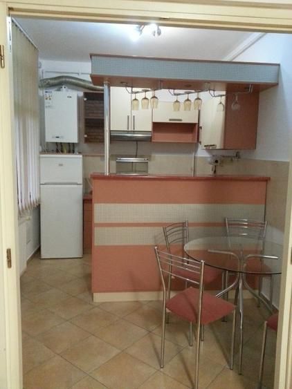 Apartament cu o camera | 40 mp | Bucatarie Separata | Centrala Proprie | UMF - Poză 8