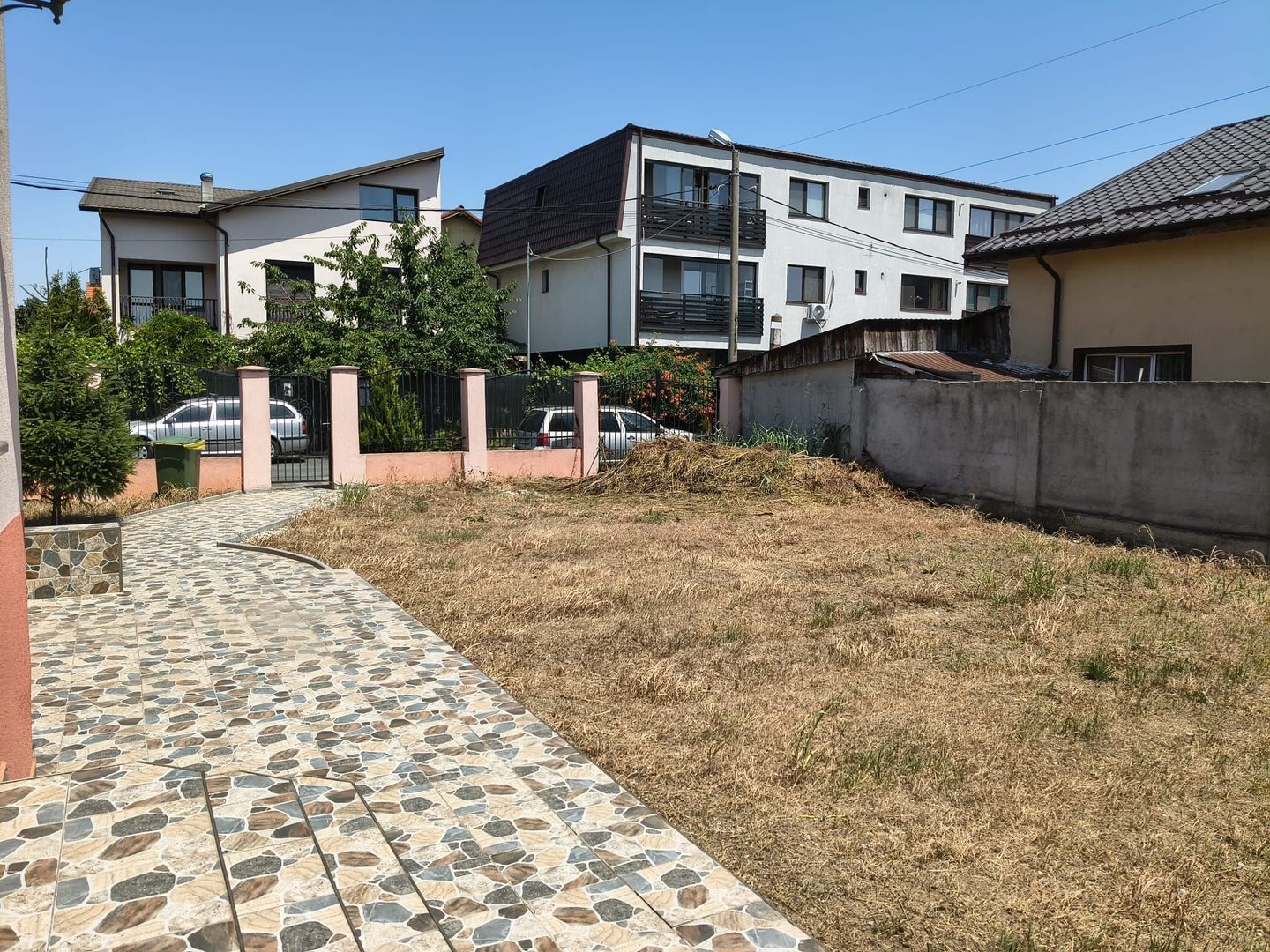 vila ind. 4cam(p+1+pod locuibil)3bai,mob-util/7min metrou DLeonida - Poză 4