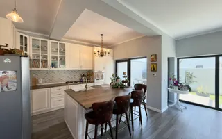 Vila 4 camere, curte amenajata | Strada Petre Ispirescu - Poză 13