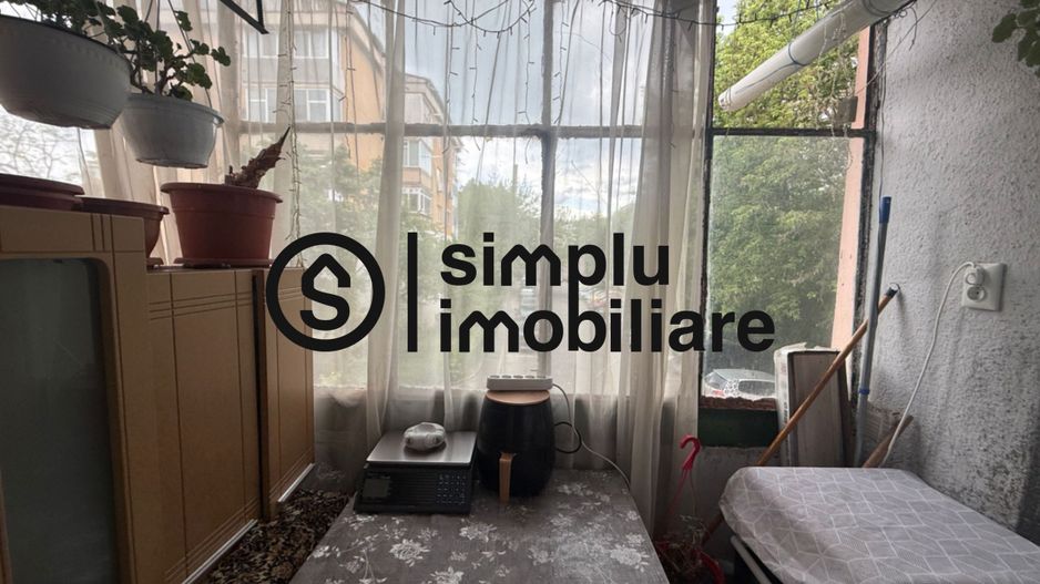 Apartament 2 camere Decomandat 1 Mai zona Pelendava et 1/4 - Poză 9