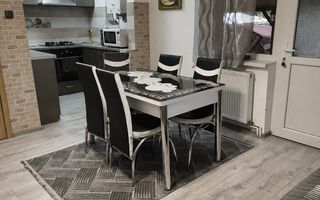Proprietate cu două locuințe, garaj încălzit, foișor, 600 mp in Ernei - Poză 4