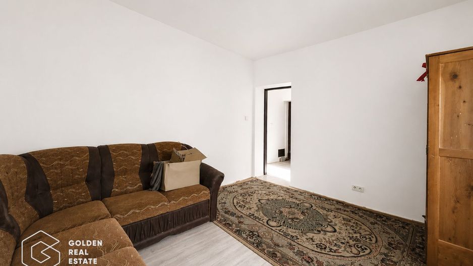 Casa cu teren de 1224 mp, localitatea Baratca - Poză 5