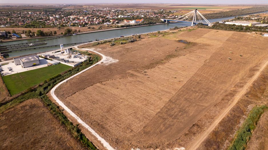 Teren intravilan cu acces rapid la autostrada A4 și la Portul Agigea. - Poză 3