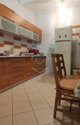 Inchiriere apartament 3 camere in vila, semidecomandat - Poză 13