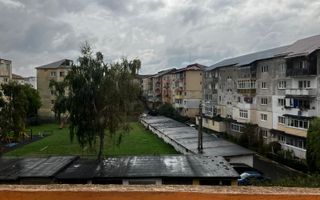 Apartament 3 camere decomandate si 2 bai, etaj intermediar - Poză 1