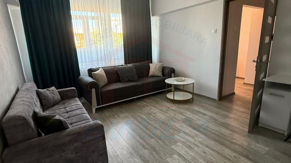 Inchiriere apartament cu 2 camere in Centru, 50 mp, et3, 500 EURO/Luna - Poză 1