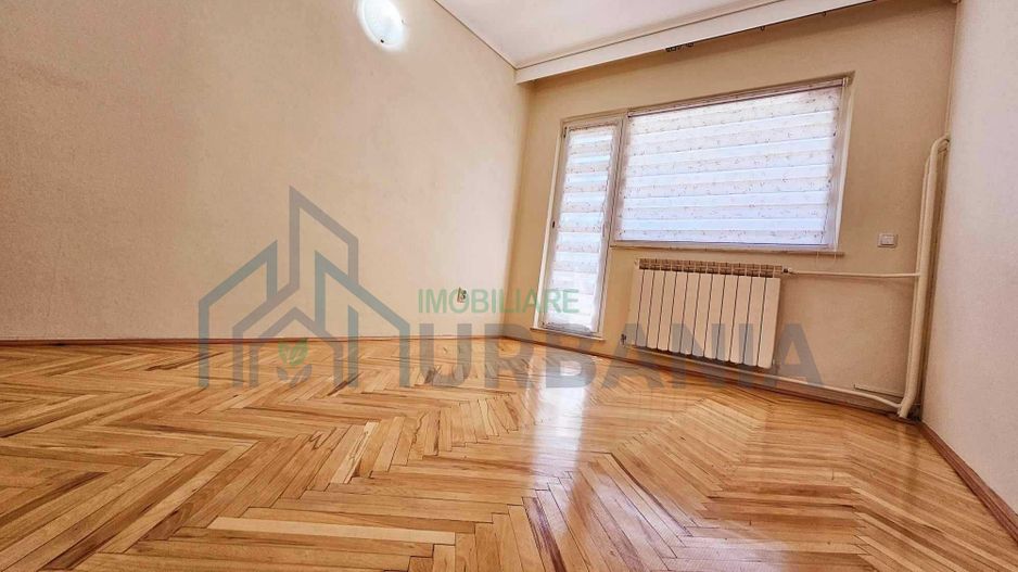 Casa in zona centrala - Poză 5