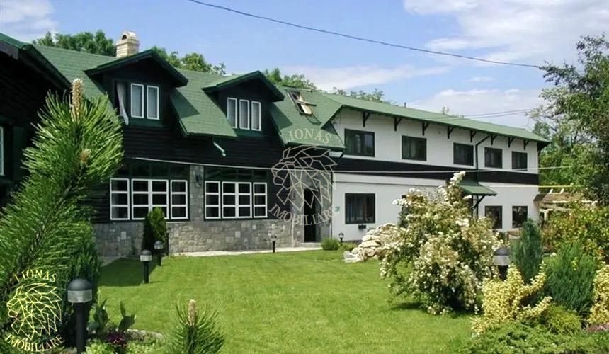 Conac/Casa/Vila - 553 mp - Teren 1652 mp - Breaza (PH) - Poză 1