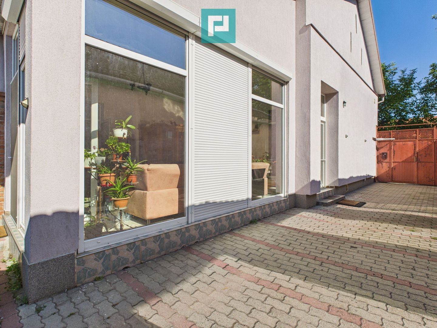 Casă cu piscină și teren generos, Sântana - Poză 26