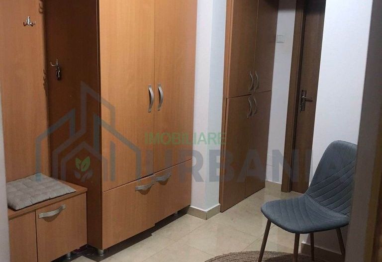 Ofer spre închiriere apartament cu 2 camere - Poză 1