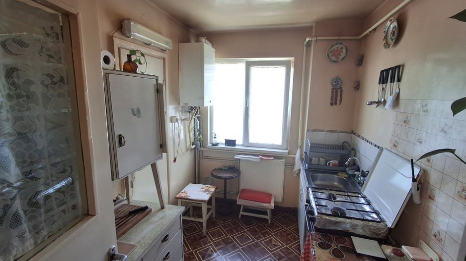De vanzare apartament cu 3 camere in cartierul Gheorgheni - Poză 3