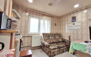 De Vanzare Apartament cu 3 camere  Mall Vitan imobil constr 1985-1990 - Poză 12