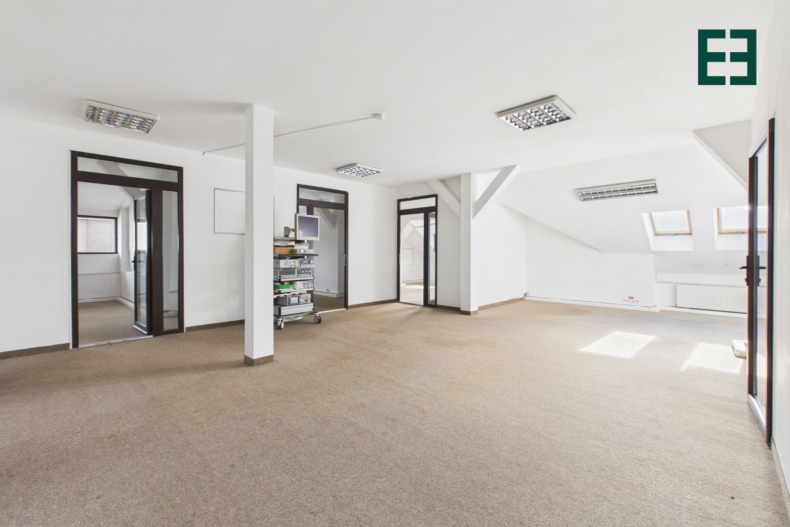 De Închiriat - Spațiu birouri 5 camere - Zonă Centrală - Timișoara - Poză 1