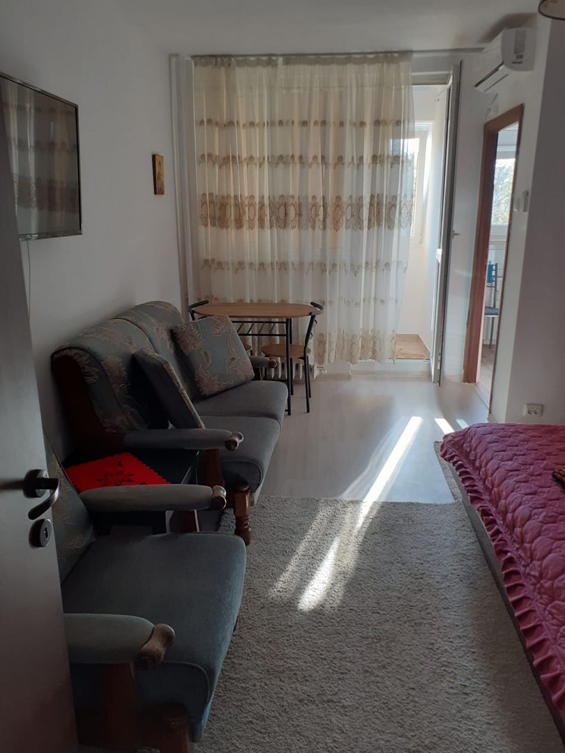 Inchiriem garsoniera zona Titan - Constantin Brancusi - Poză 6